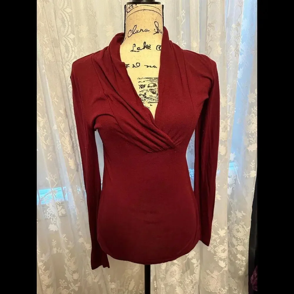 Banana Republic Burgundy Long-Sleeve Shirt - Classic Comfort - Picture 1 of 2